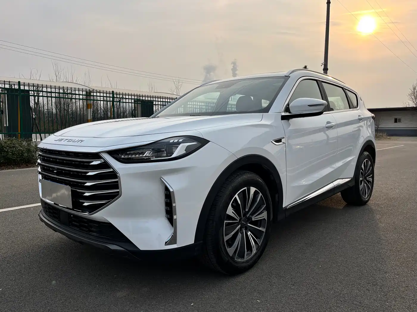Jetour X70 PLUS 2025 1.5T CVT Flagship PRO 5-seater