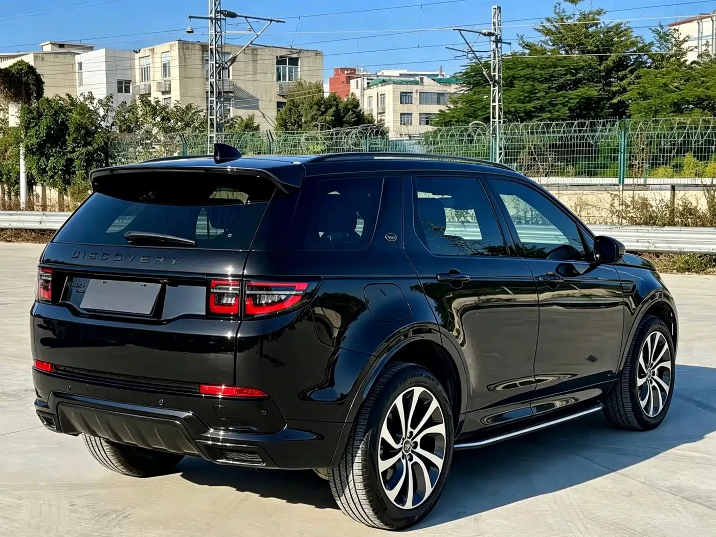 Photo 7 - Land Rover Discovery Sport