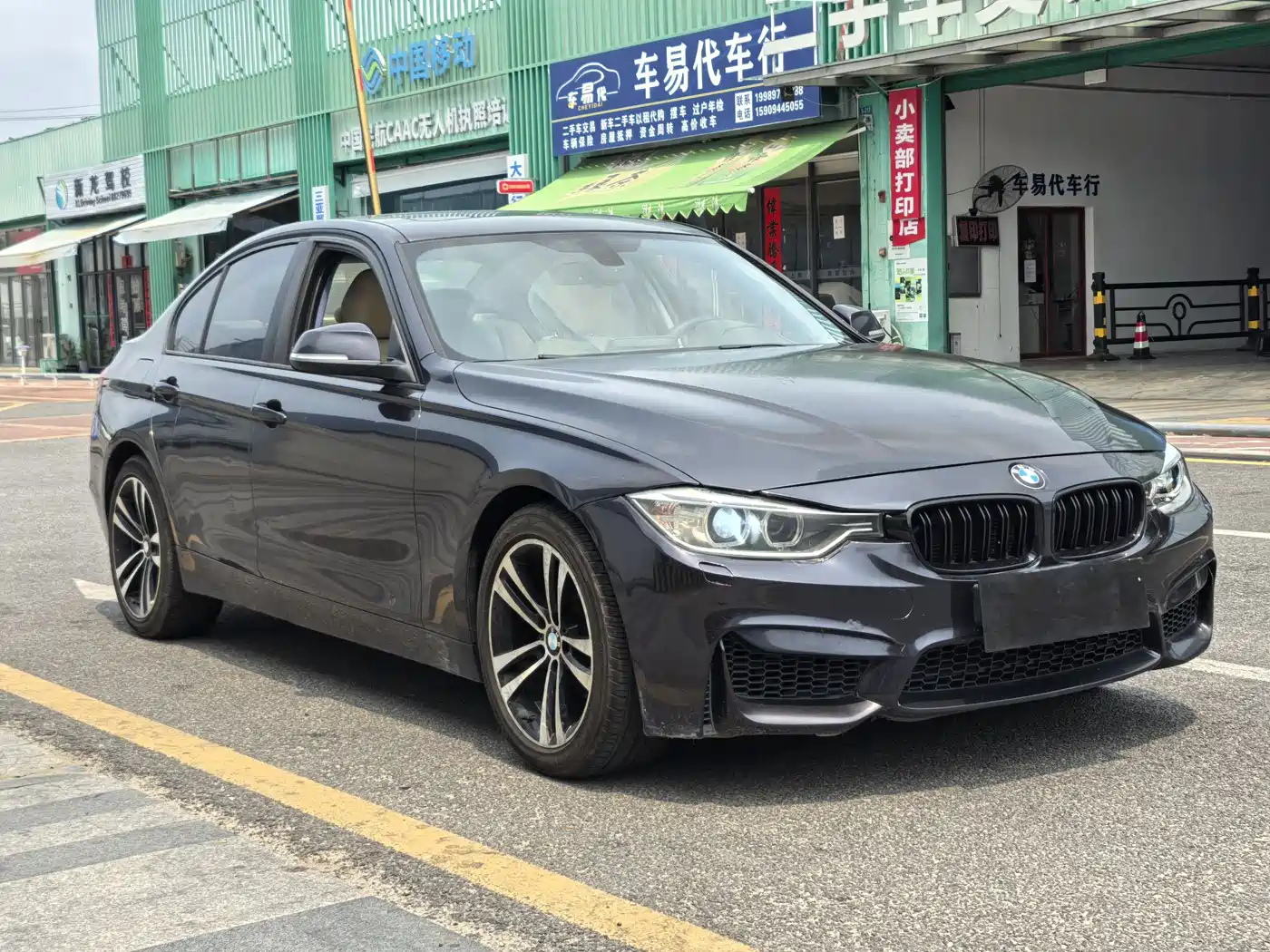 BMW 3 Series (Import) 2013 320i Sport Design Package фото 12