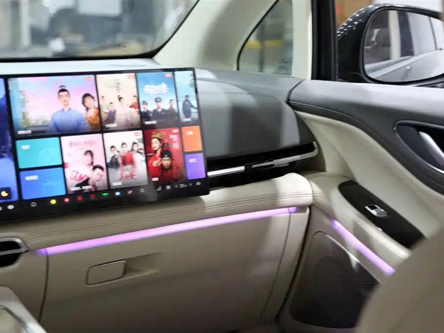 Voyah Auto Voyah Dreamer 2025 PHEV 4WD Kunpeng Premium Edition фото 20