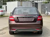 Фото 9 - Geely Vision