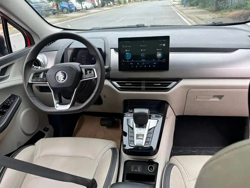BYD Yuan Pro 2022 2021 401KM Luxury Model