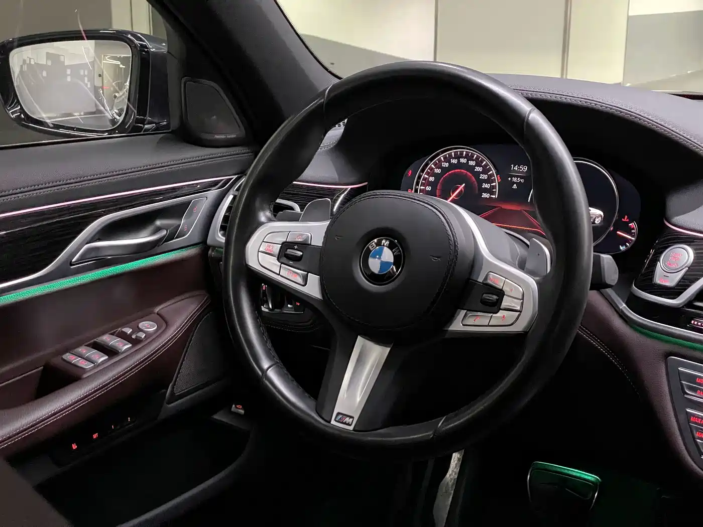 BMW 7 Series 2018 730Li Leading Type M Sport Package фото 15