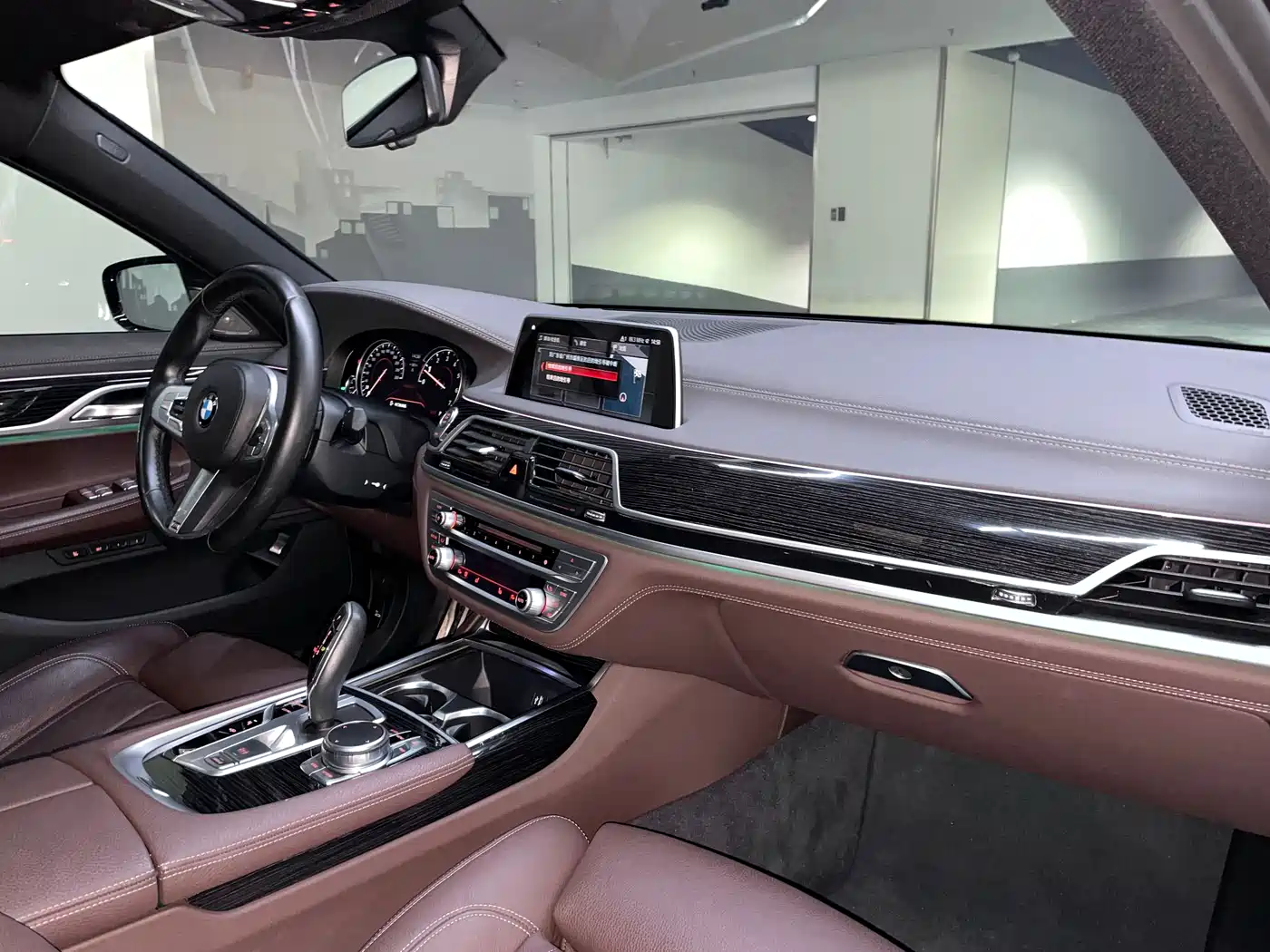 BMW 7 Series 2018 730Li Leading Type M Sport Package фото 17