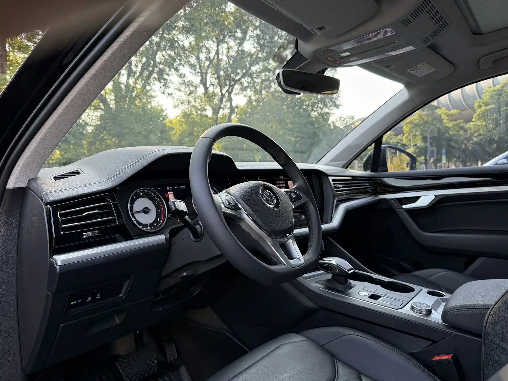 Фото 6 - Volkswagen Touareg