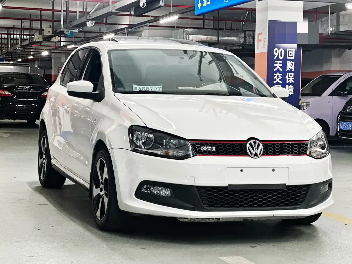 Volkswagen Polo 2012 1.4TSI GTI фото 3