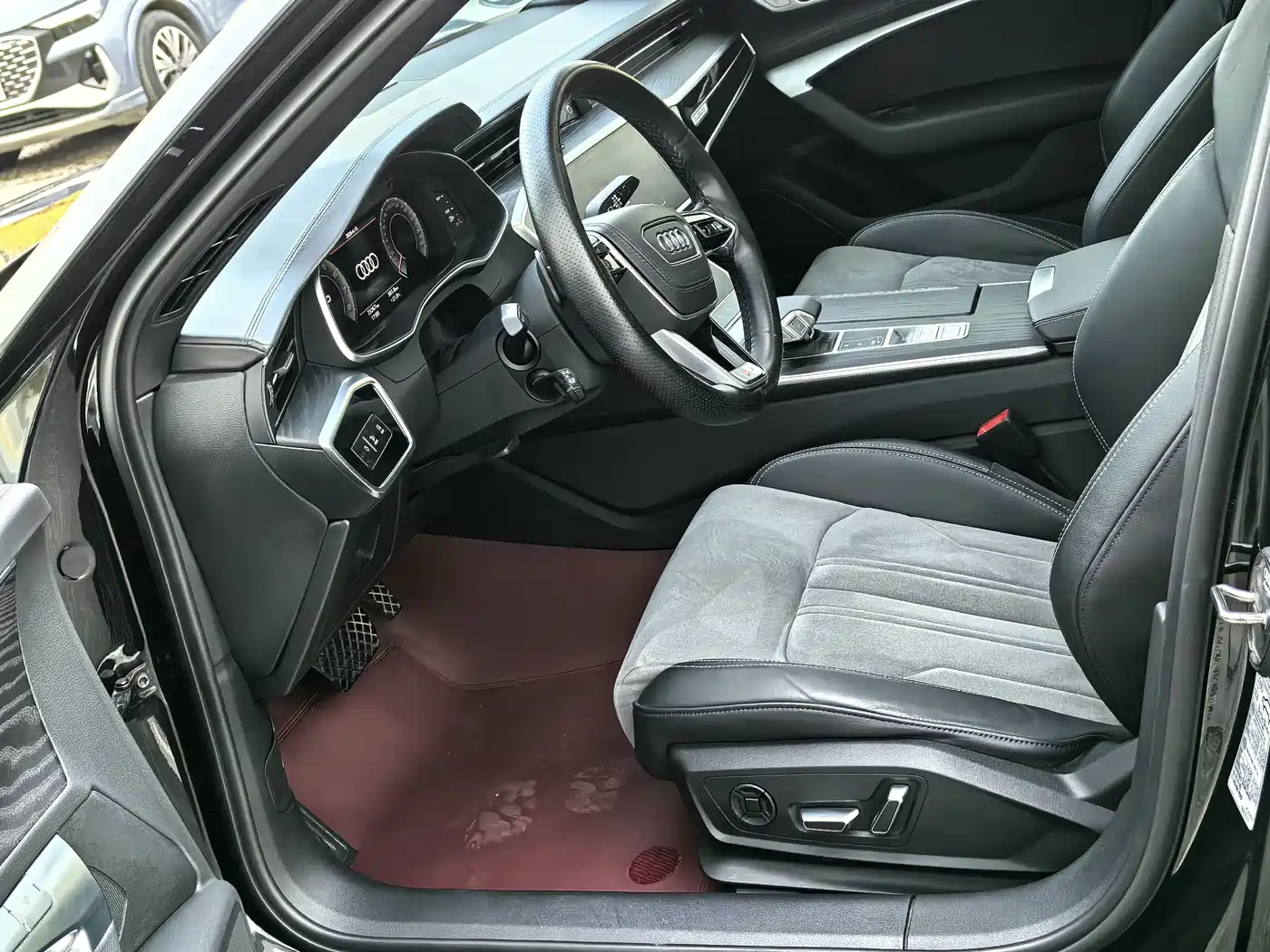 Audi A6L 2024 45 TFSI quattro Premium Dynamic фото 3