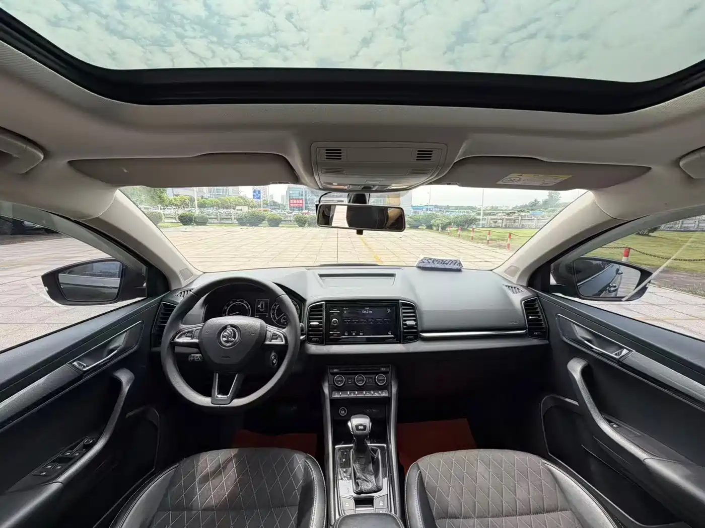 Škoda Karoq 2019 TSI280 Smart Drive Luxury Edition China V фото 6