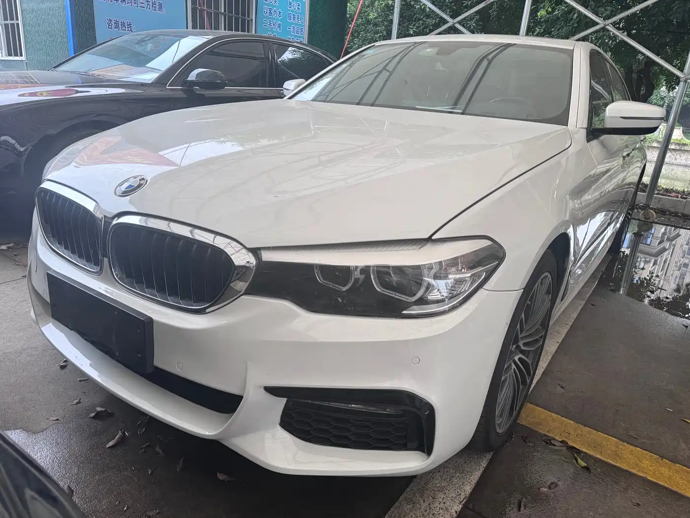 BMW 5 Series 2018 530Li Leading M Sport Package