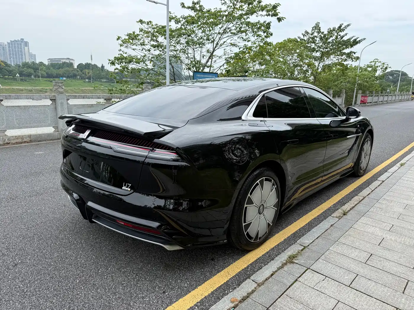 Yangwang U7 2026 2025 Model PHEV 5-Seat Luxury