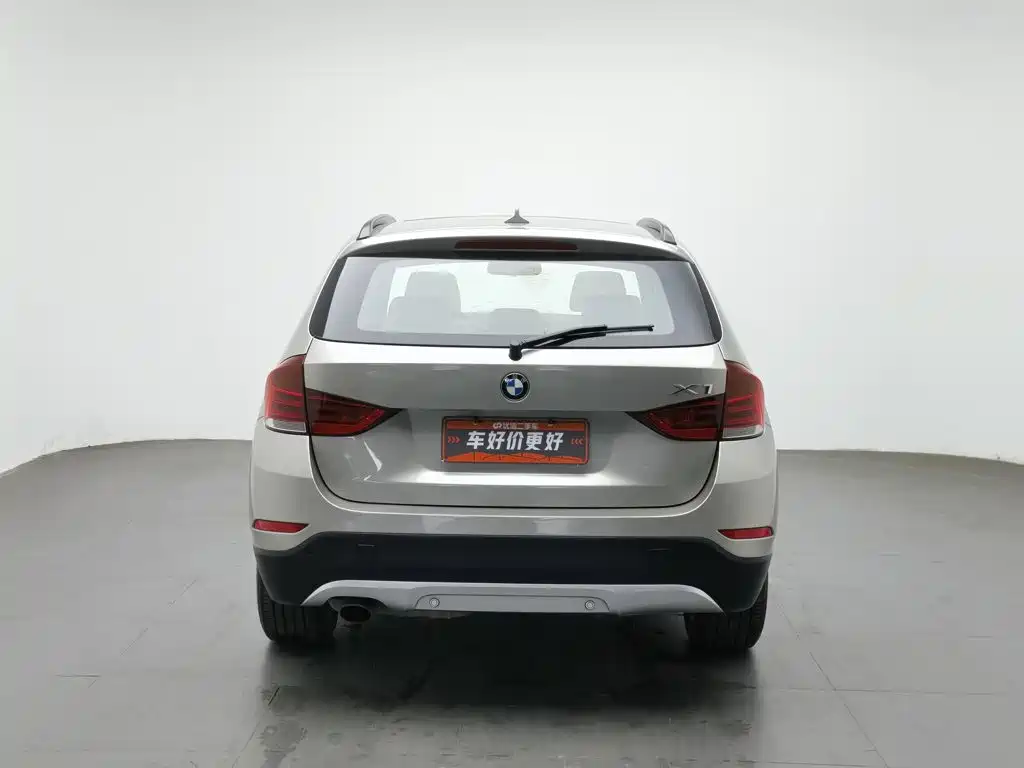 صورة 4 - BMW X1