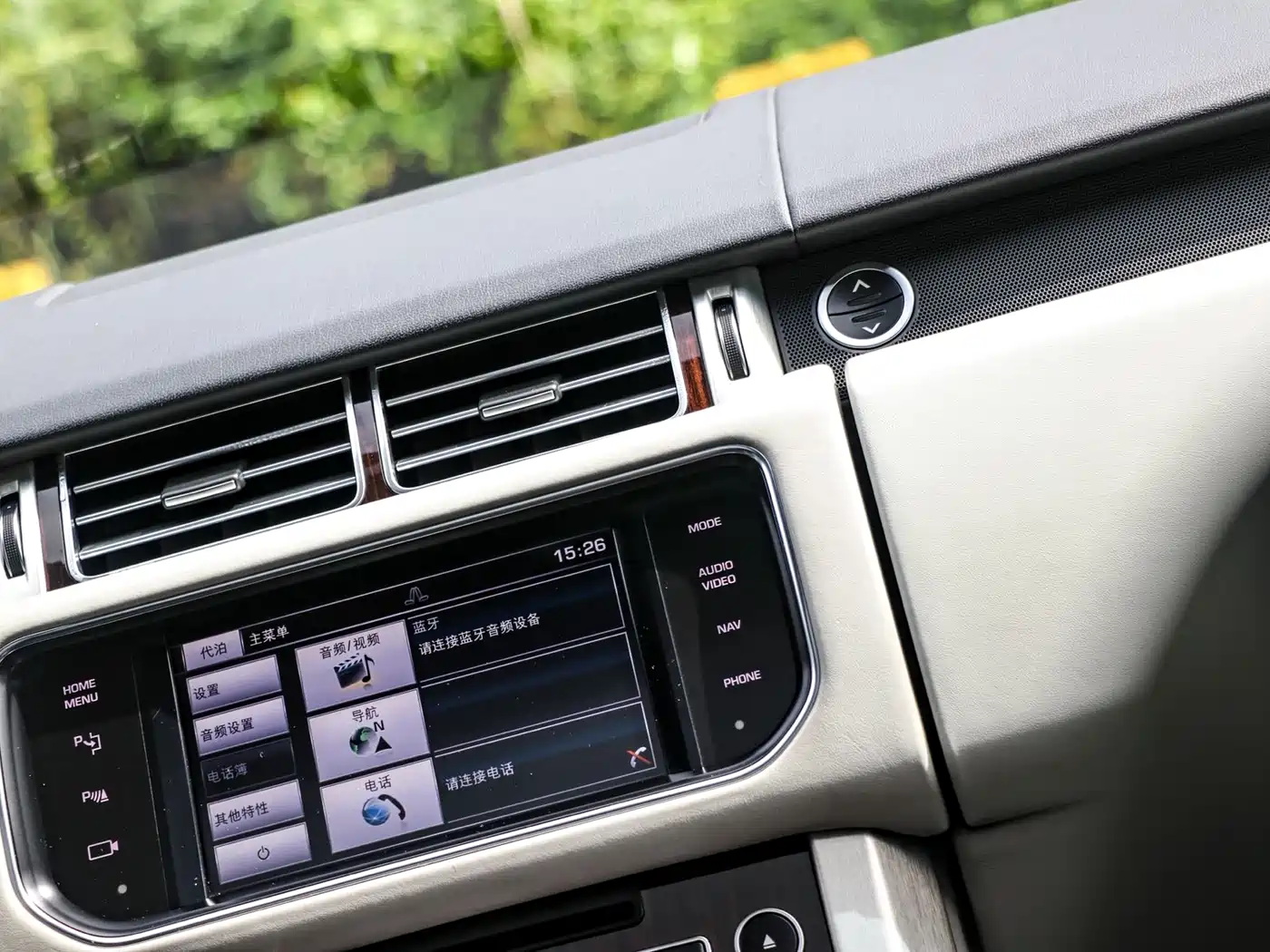 Land Rover Range Rover 2014 Facelift 3.0 SC V6 Vogue фото 9