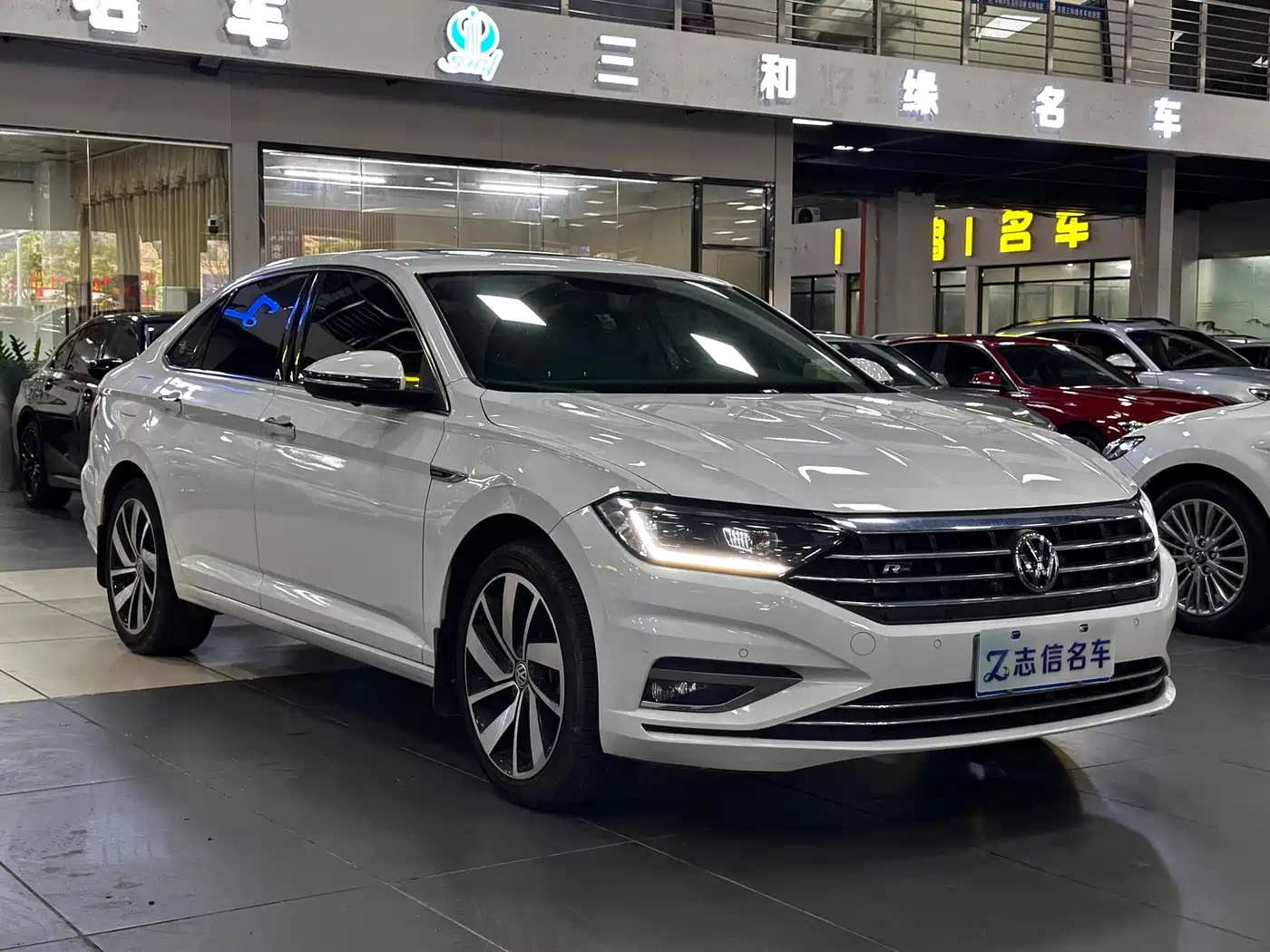 Volkswagen Sagitar 2022 280TSI DSG Excellence Edition фото 4