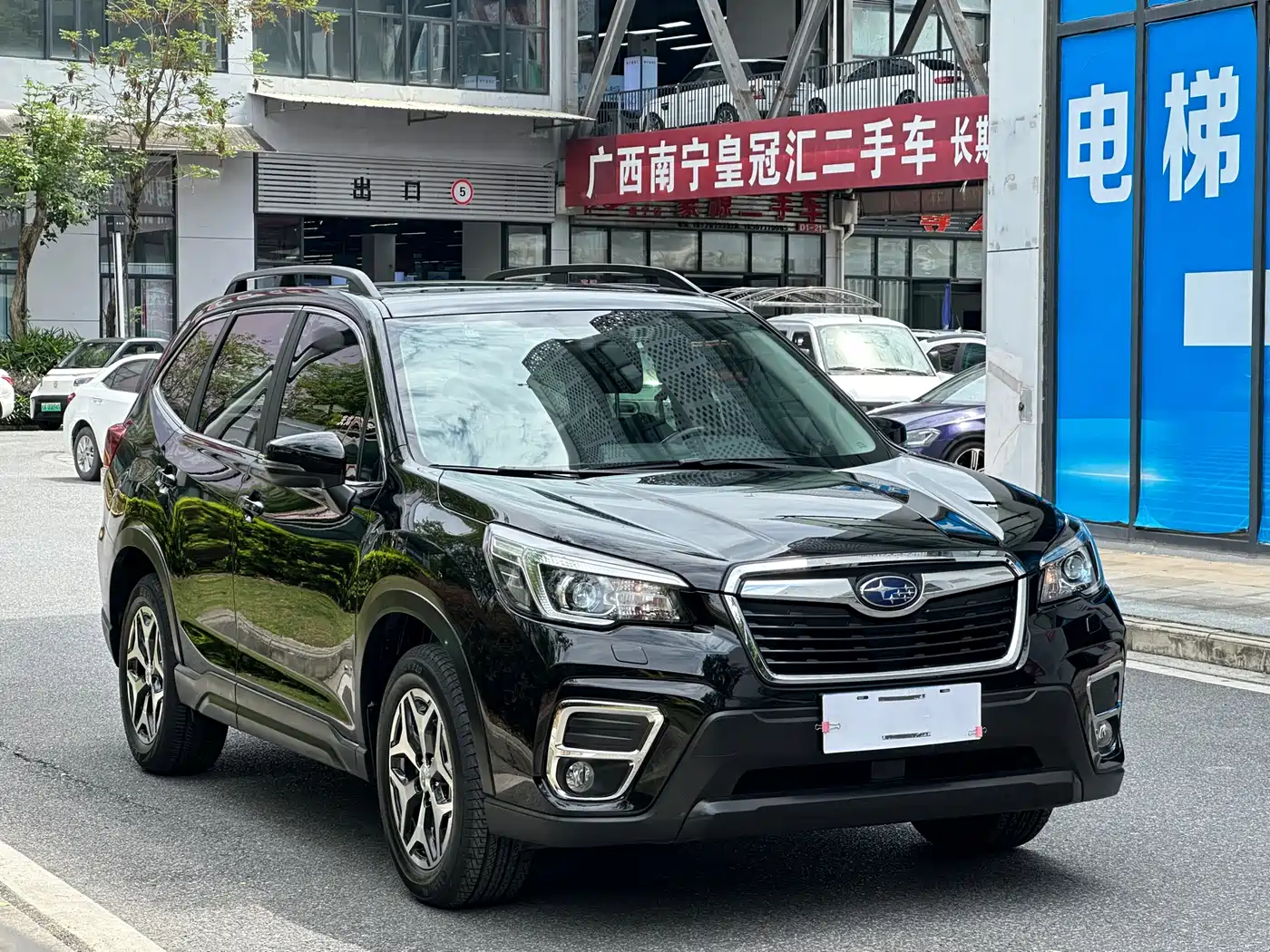 Subaru Forester 2019 2.0i Luxury Edition EyeSight фото 3
