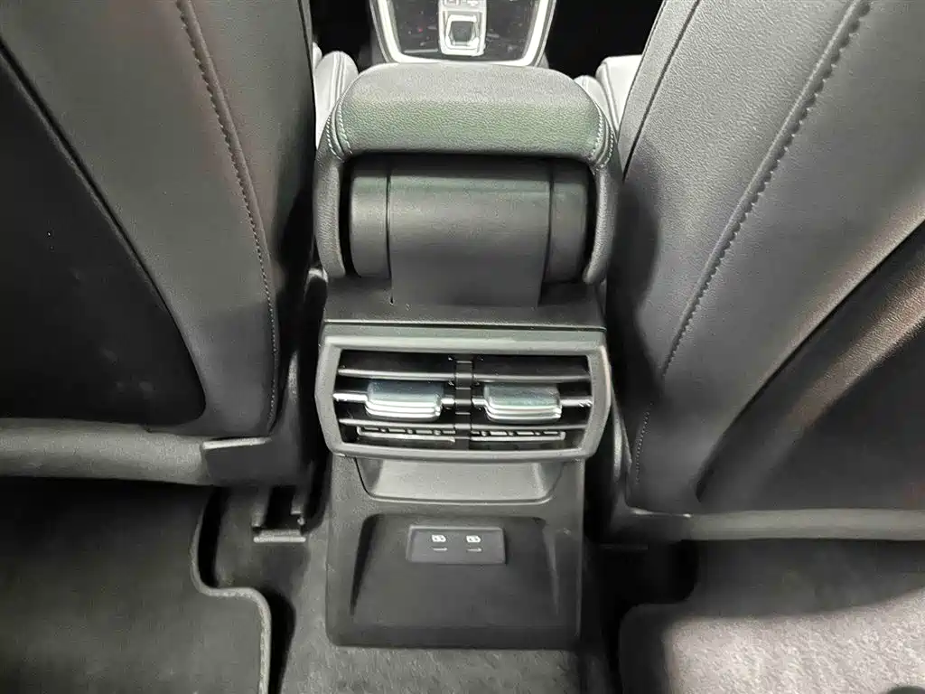 Audi A3 2023 A3L Limousine 35 TFSI Fashion Elegance фото 12