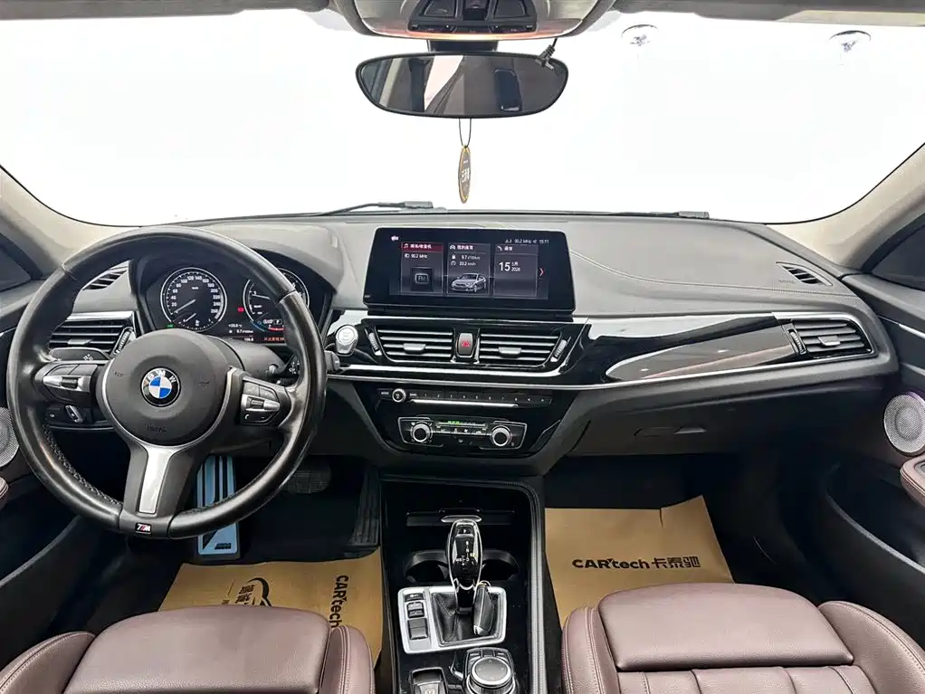 BMW 1 Series 2022 125i M Sport Shadow Edition фото 10