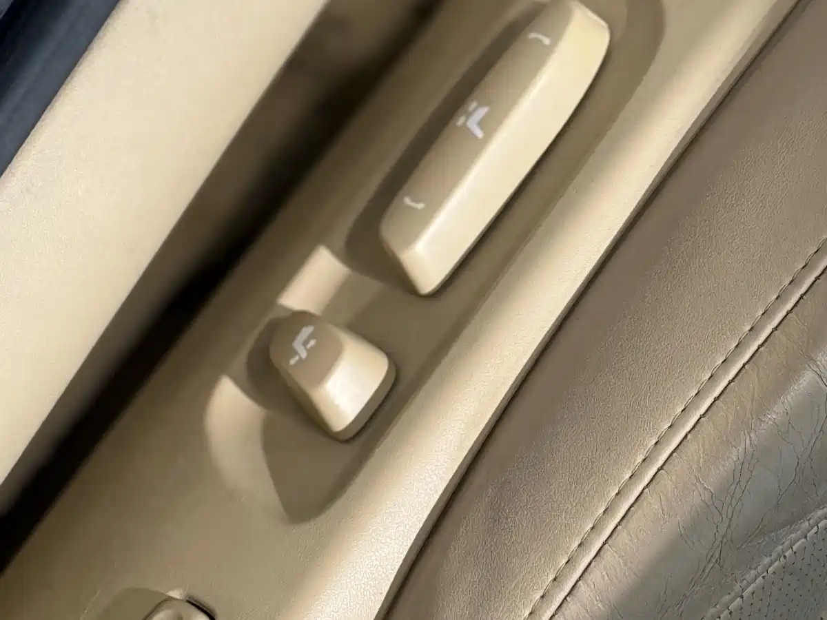 Lexus ES 2010 350 Luxury Edition фото 12