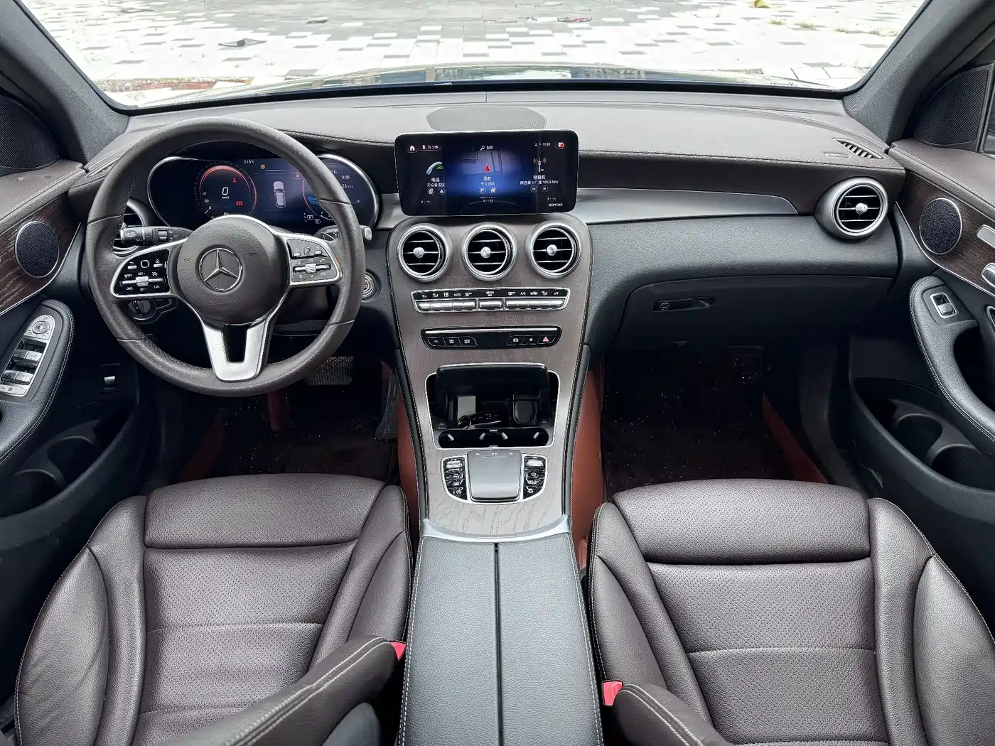 Mercedes-Benz GLC 2021 GLC 260 L 4MATIC Luxury фото 7