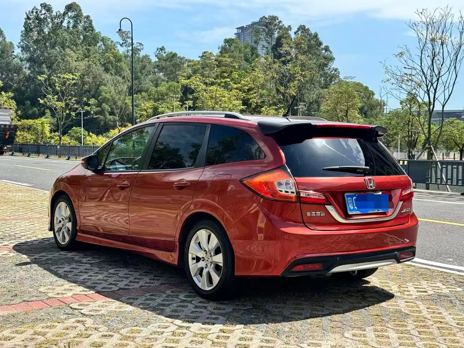 Фото 7 - Honda Jade