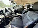 Фото 4 - Ford Focus