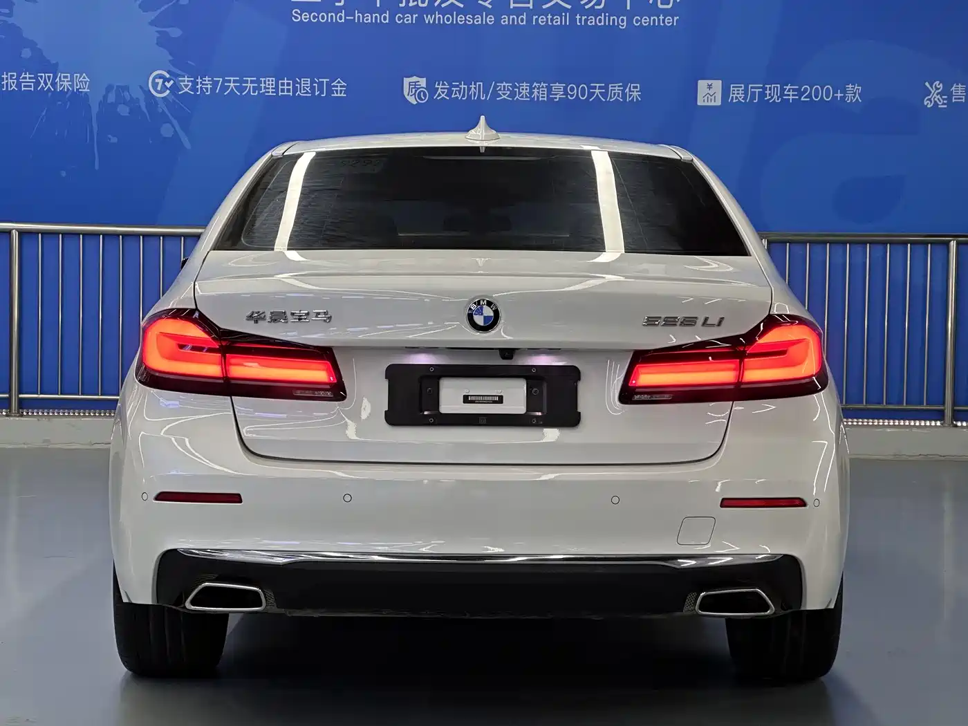 BMW 5 Series 2021 525Li Luxury Package фото 28
