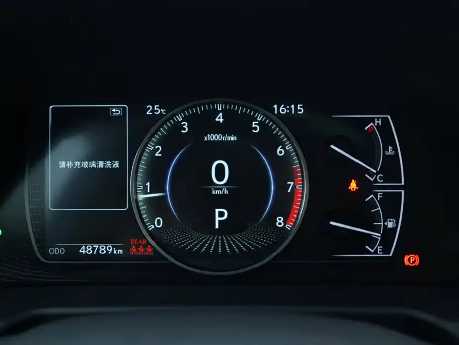 Фото 7 - Lexus ES