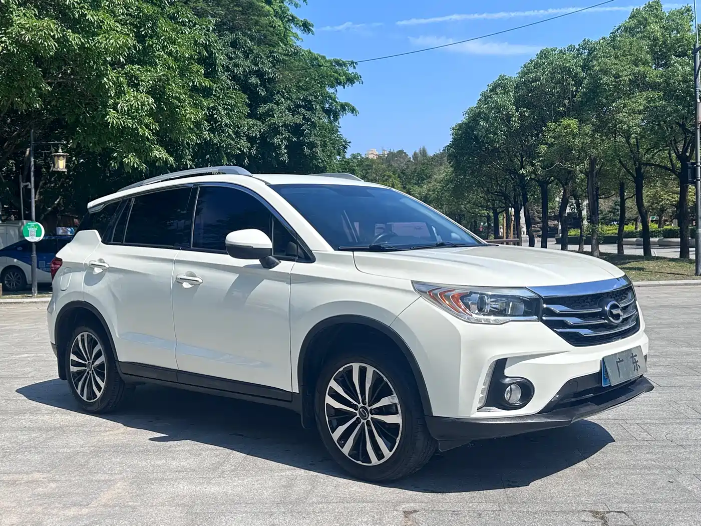 GAC Trumpchi Trumpchi GS4 2016 235T G-DCT Luxury Edition фото 3