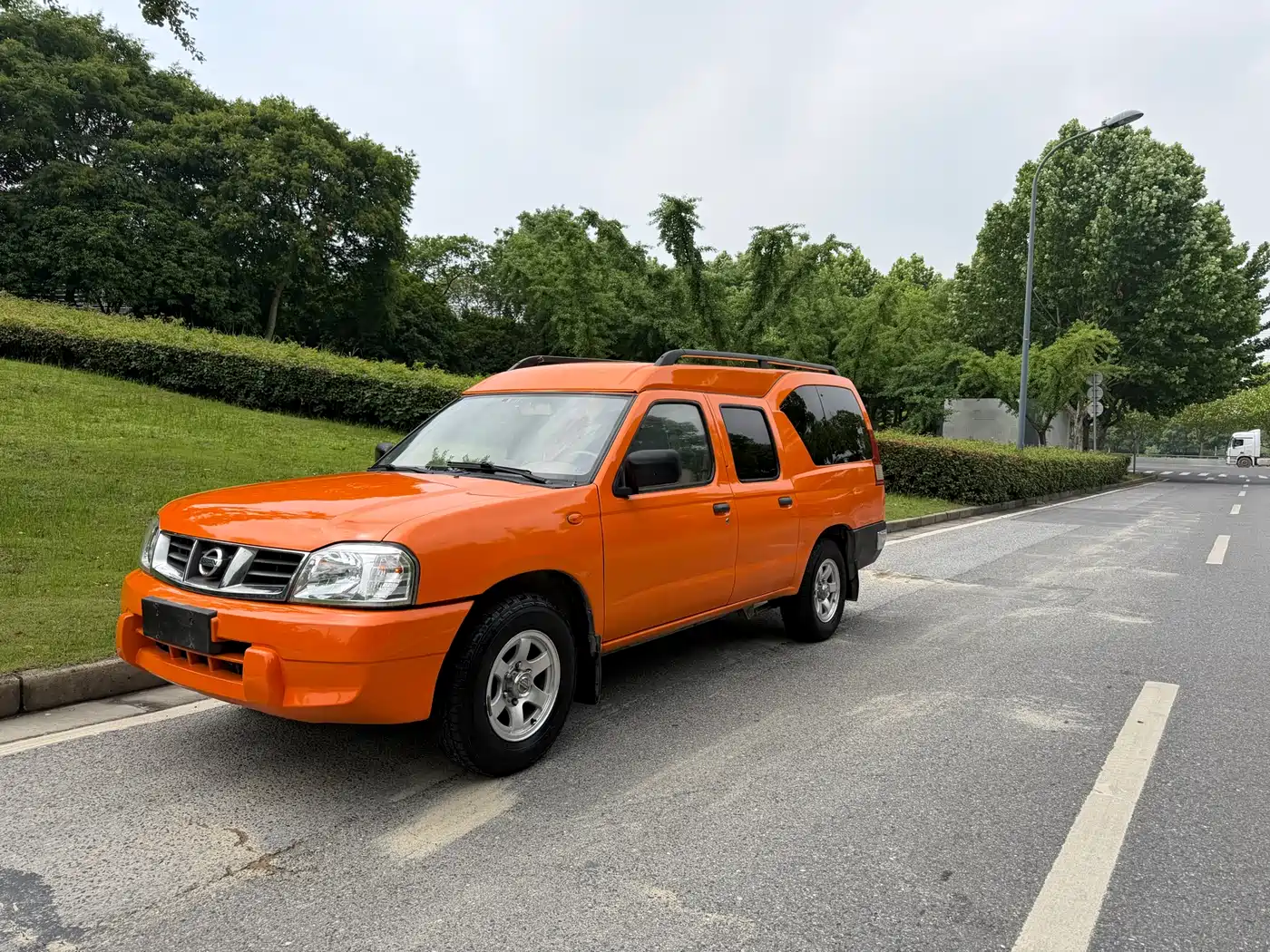 Nissan ZN Van 2016 2013 2.4L 2WD Luxury 5-seater