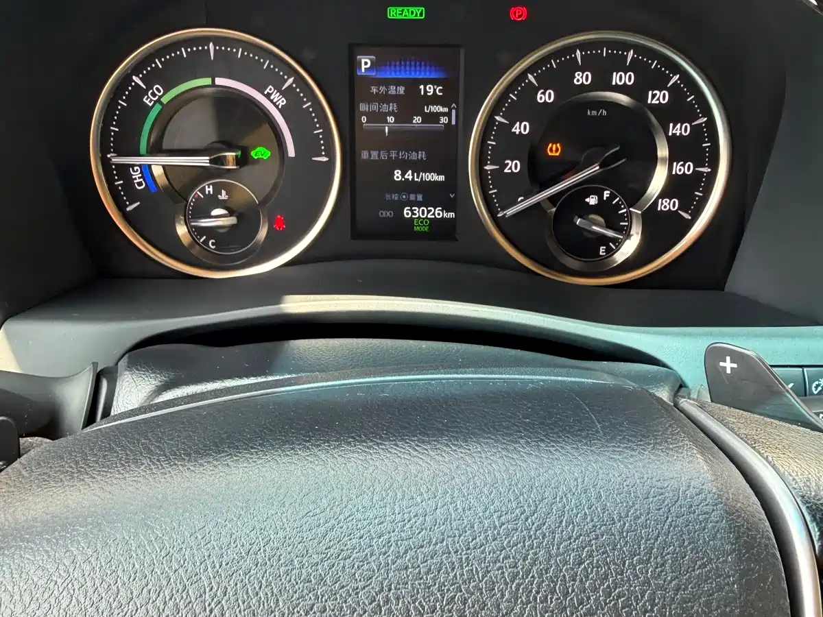 Toyota Alphard 2023 Dual Hybrid 2.5L Ultimate Gold Edition фото 14