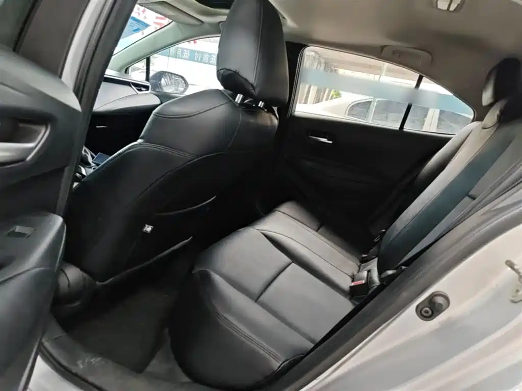 Toyota Corolla 2021 1.2T S-CVT Elite PLUS Edition фото 17