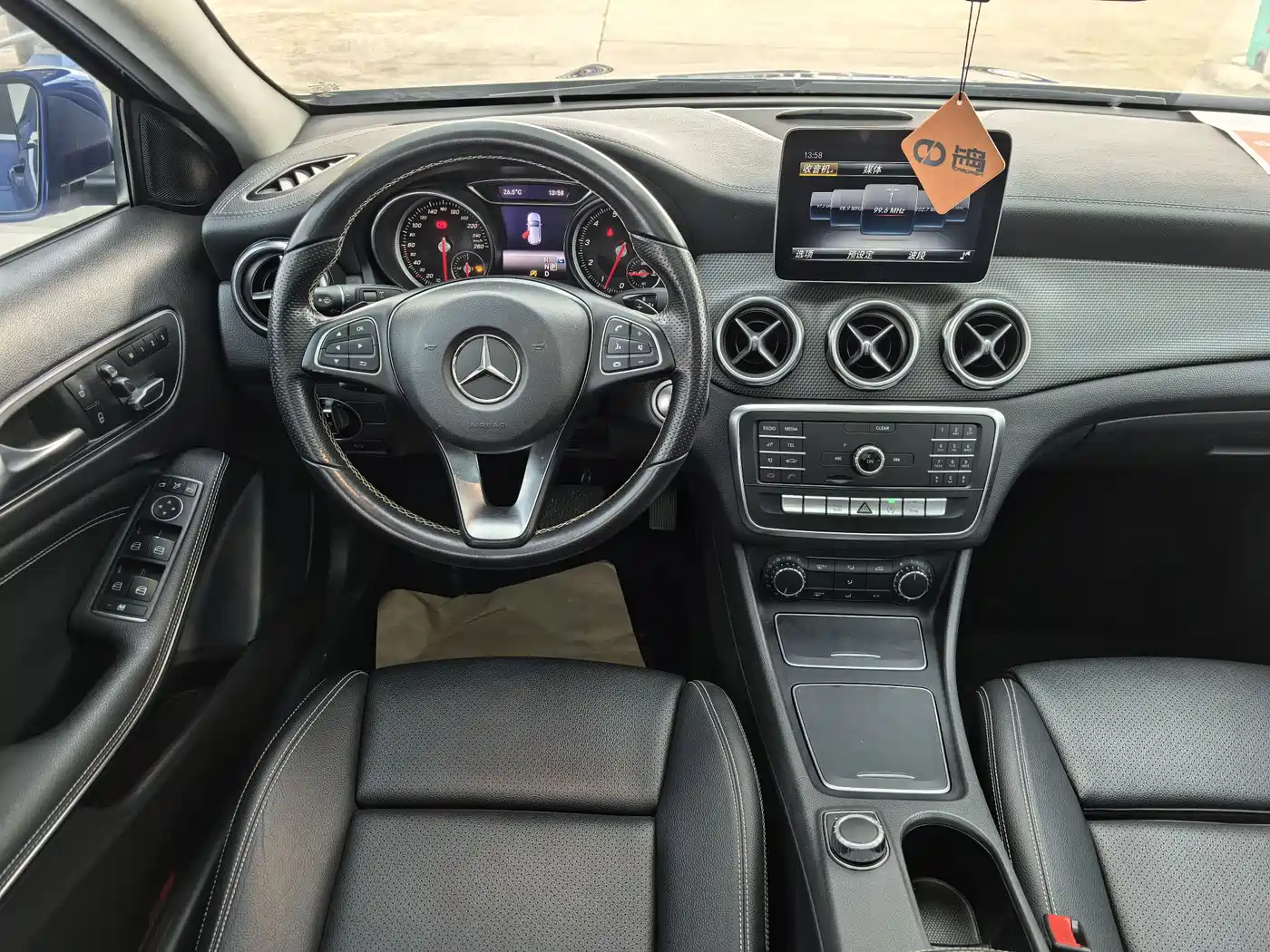 Mercedes-Benz GLA 2018 GLA 200 Fashion фото 11