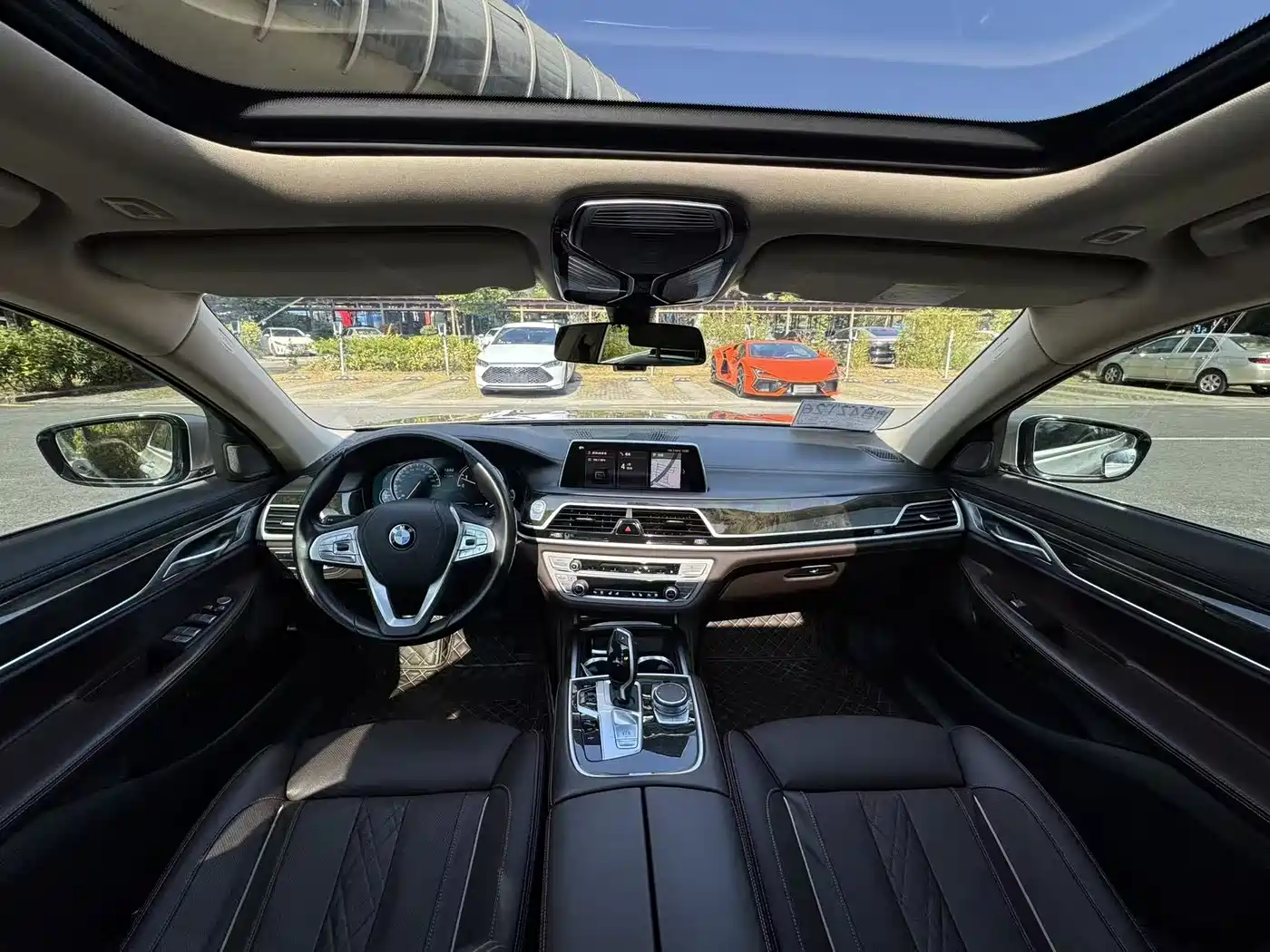 BMW 7 Series 2018 730Li Premium Type Excellence Package фото 5