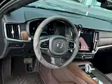 Photo 12 - Volvo S90
