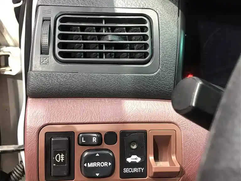 BYD F3 2015 Energy-saving Edition 1.5L Manual Comfort фото 10