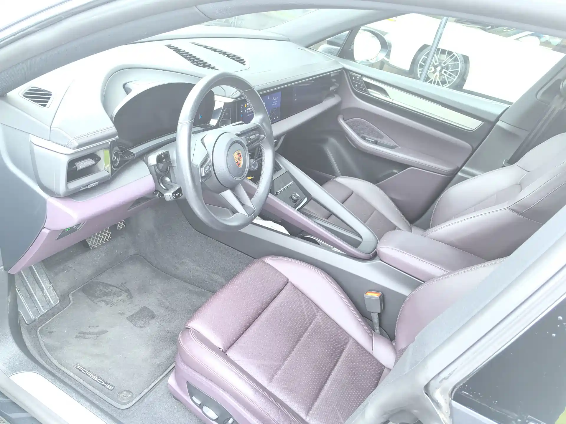 Фото 4 - Porsche Macan EV