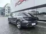 Фото 9 - Porsche Macan EV