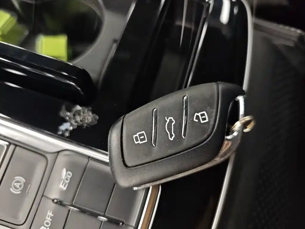 Roewe i6 MAX 2020 2020 Model 300TGI Automatic Cool & Smart Edition