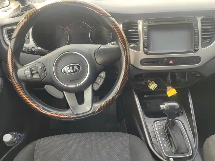Kia Carens 2016 2013 2.0L 7-seat Auto Standard (China V)