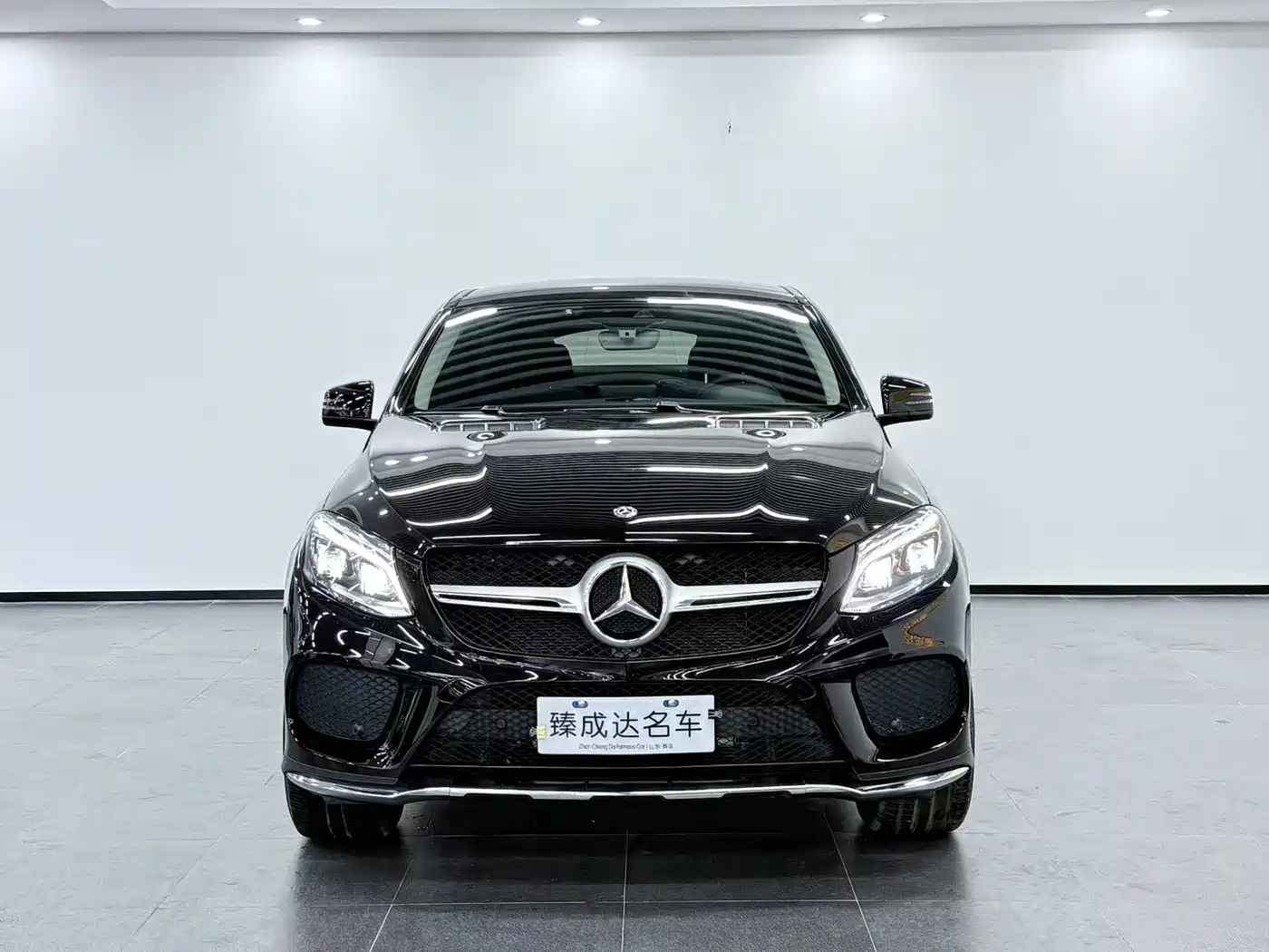 Mercedes-Benz GLE Coupe 2018 GLE 320 4MATIC Coupe SUV фото 2