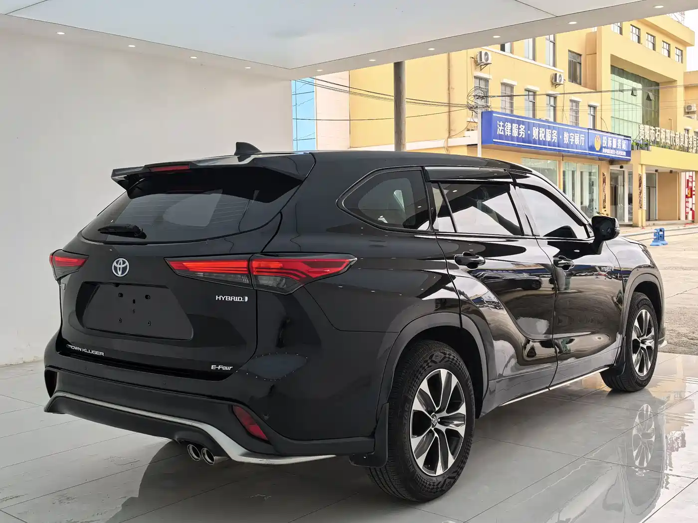 Toyota Crown Kluger 2022 2.5L HEV 4WD Elite Edition фото 16