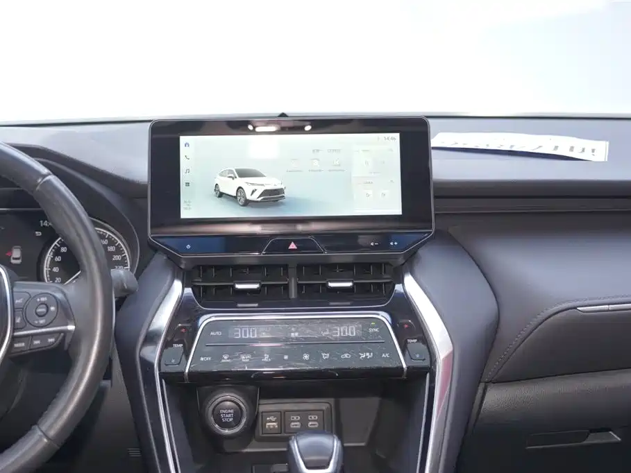Toyota Venza 2023 2.0L CVT FWD Luxury фото 10