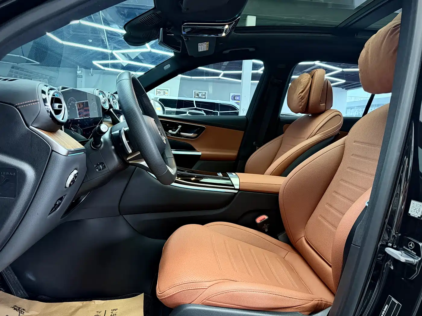 Mercedes-Benz GLC 2024 GLC 300 L 4MATIC Luxury 5-seater фото 11