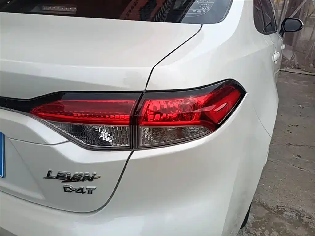 Toyota Levin 2019 185T CVT Luxury Edition China VI фото 8