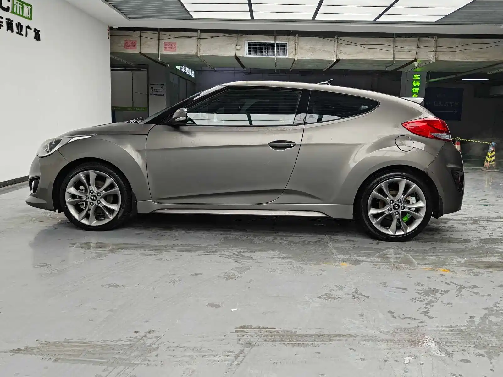 صورة 7 - Hyundai Veloster
