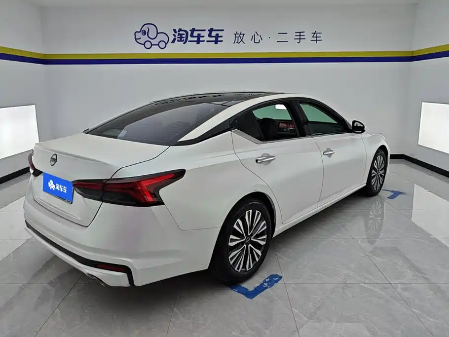 Nissan TEANA, миниатюра 3
