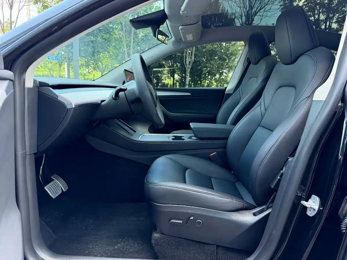 Фото 9 - Tesla Model Y