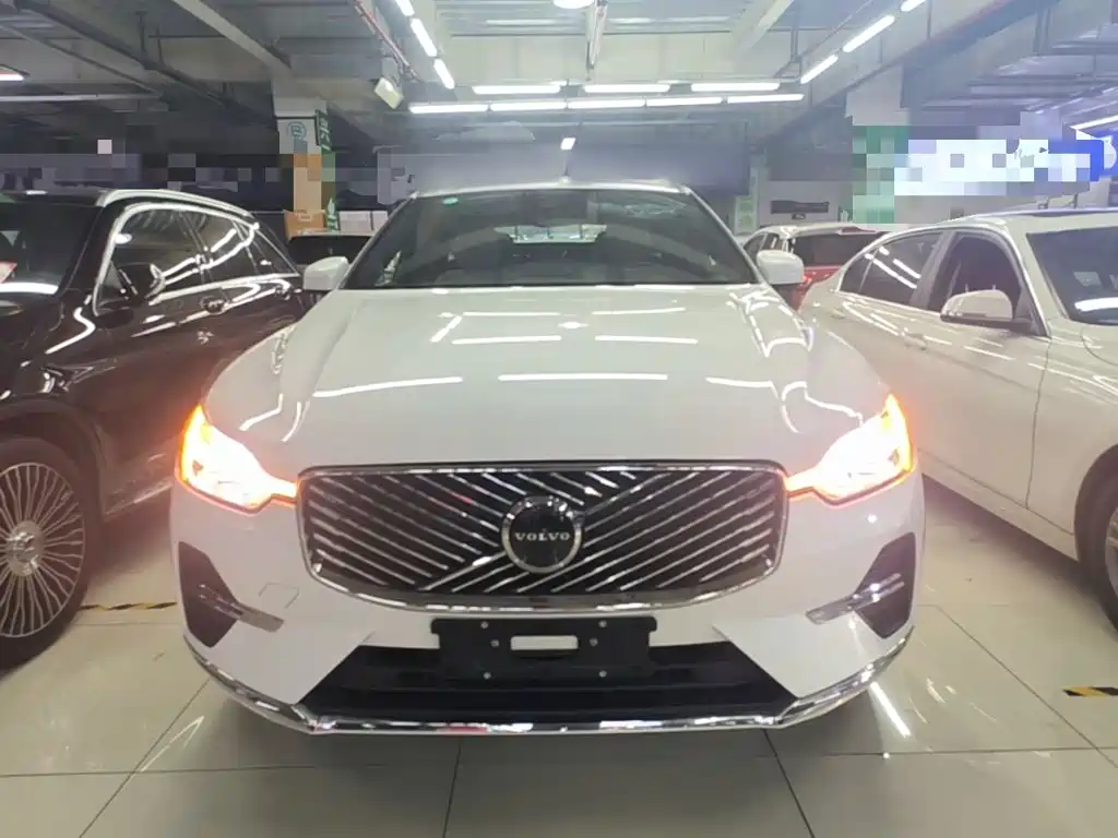 Volvo XC60 2026 2026 Model B5 AWD Smart Elite Luxury
