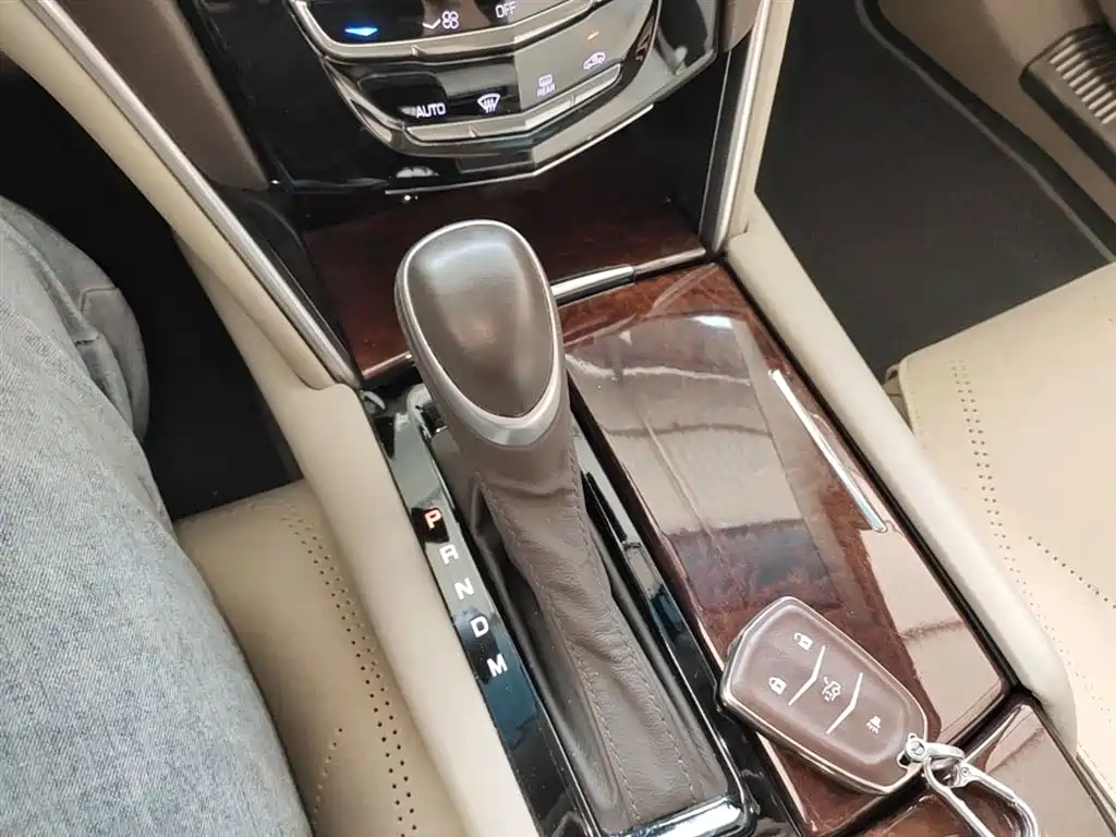 Cadillac XTS 2017 28T Technology фото 14