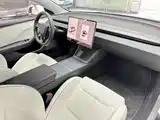 Photo 14 - Tesla Model 3