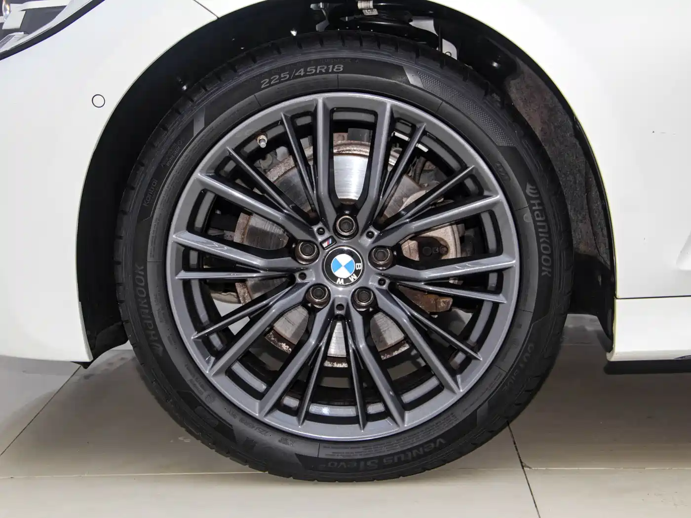BMW 3 Series 2022 325Li M Sport Shadow Edition фото 23